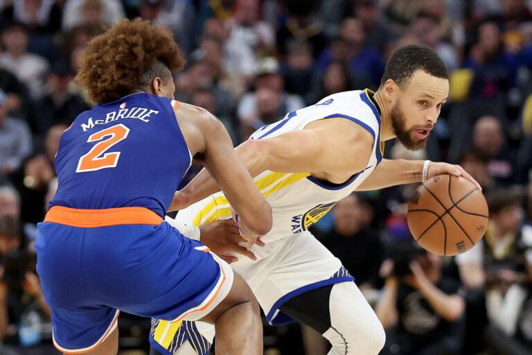 Warriors doomed by slow start, lose to Knicks, fade back into 10th seed