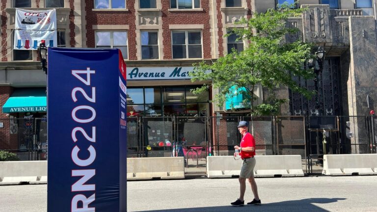 Outside the RNC, small Milwaukee businesses and their regulars tried to salvage a sluggish week