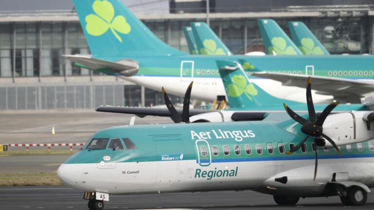 Aer Lingus pilots vote to accept a pay raise. It ends a dispute that canceled hundreds of flights