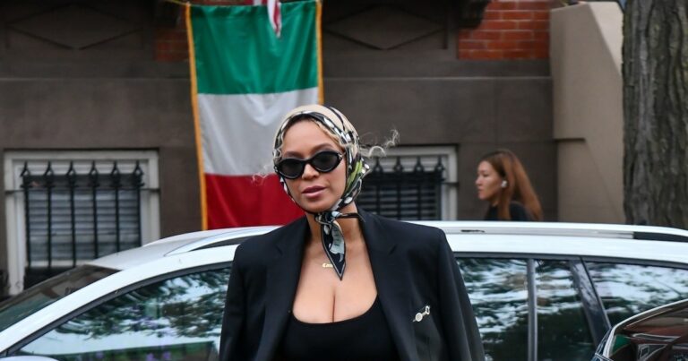 Beyoncé Masters This Audrey Hepburn-Inspired Summer Styling Trick