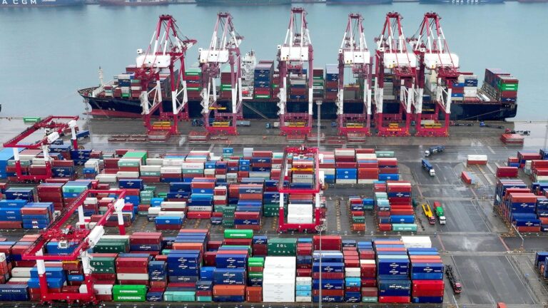 China's exports grow 7% in July, less than forecasts, while imports pick up pace