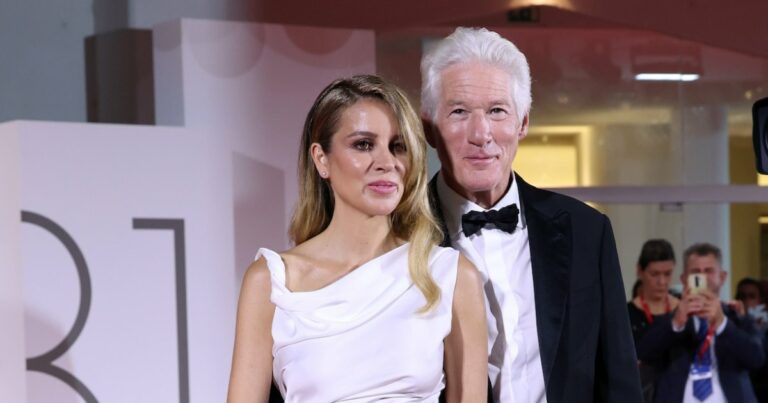 Richard Gere Bows Down to Wife Alejandra Silva on Red Carpet