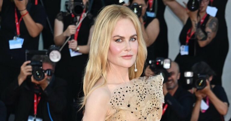 Nicole Kidman Leaves Venice Film Festival Early After Mother Janelle Died