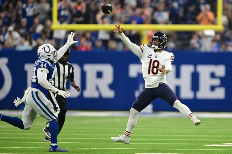 Caleb Williams' encouraging throws give Bears something to build on: All-22