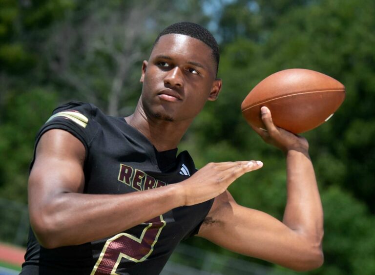 Notre Dame loses 5-star QB recruit Deuce Knight to Auburn: What does flip mean?