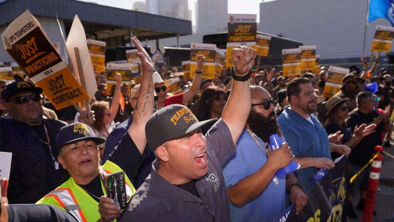 Port strikes extend a new era of American labor activism