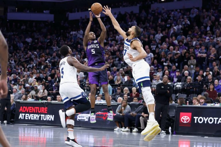 De'Aaron Fox scores 60 in thrilling OT loss vs. Minnesota Timberwolves