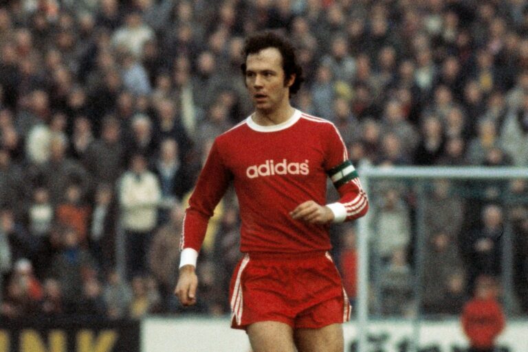 Bayern Munich retire No 5 shirt in honour of Franz Beckenbauer