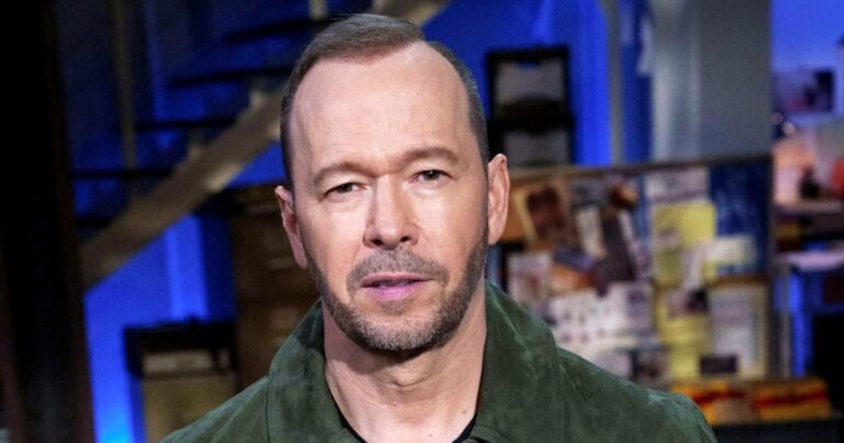 How Donnie Wahlberg’s ‘Very Scary People’ Connects to Brother Mark (Excl)