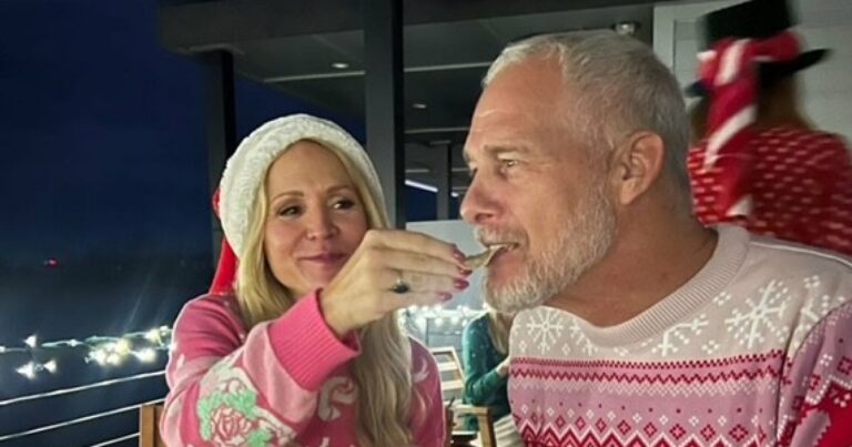 Barbara Alyn Woods and Mark Anderson Are Having a Barbie and Ken Holiday