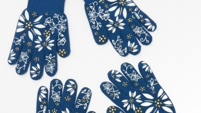 More than a million oven gloves are being recalled after consumers report 92 minor burns