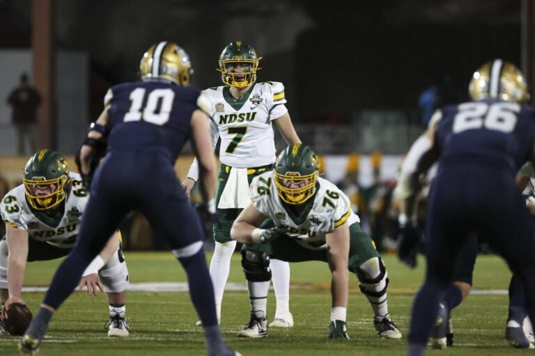 North Dakota State edges Montana State 35-32 for 10th FCS championship in last 15 years