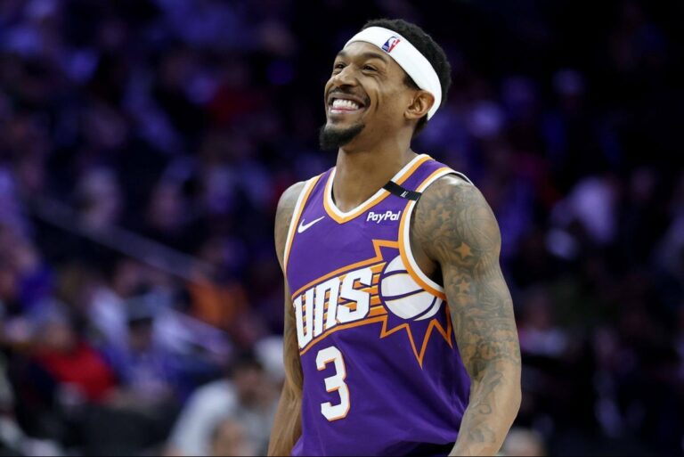 Suns start surprised Bradley Beal on the bench. He rallied them to a win anyway