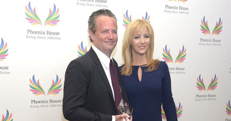 Lisa Kudrow ‘Recently Found’ Secret Note From Matthew Perry After His Death