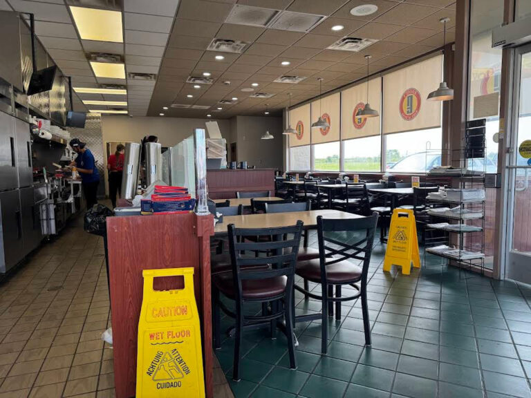 Eddie’s Rise N’ Dine Serves Up Heartwarming American Favorites in Williamsville