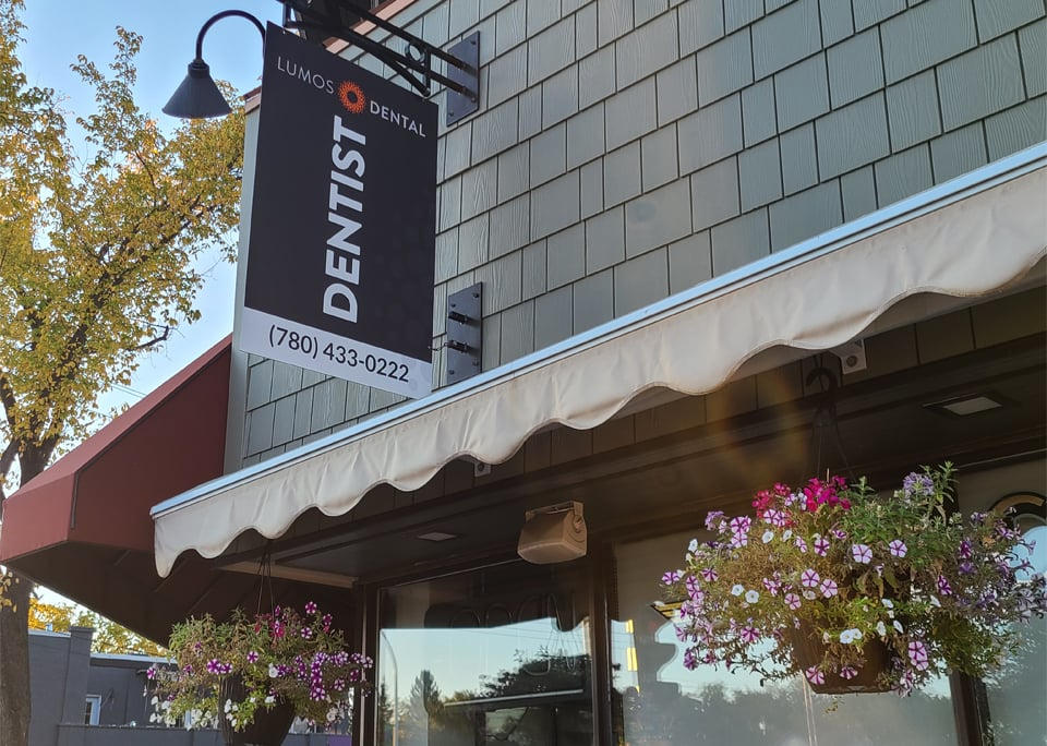 Lumos Dental Enhances Patient Experience with Advanced Technology and Accessible Family Care in Edmonton